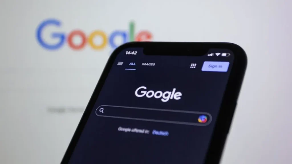 Search Engine Position Tracker: Track SERP Movement